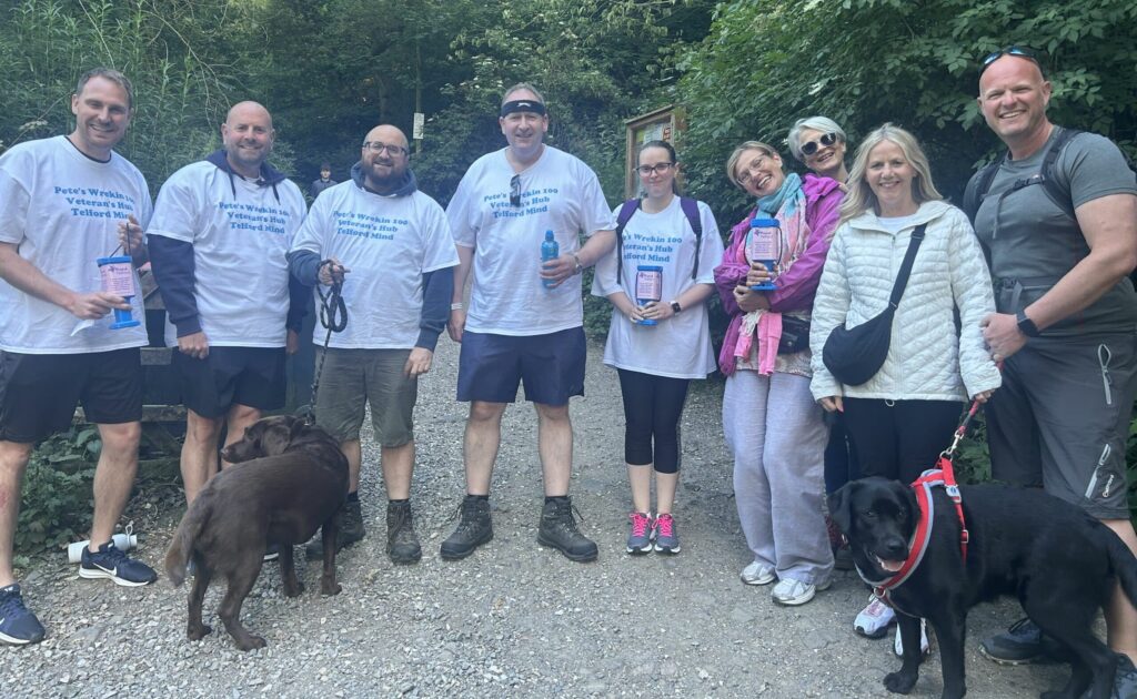 Jonathan Lee team at the start of the Wrekin Hill challenge